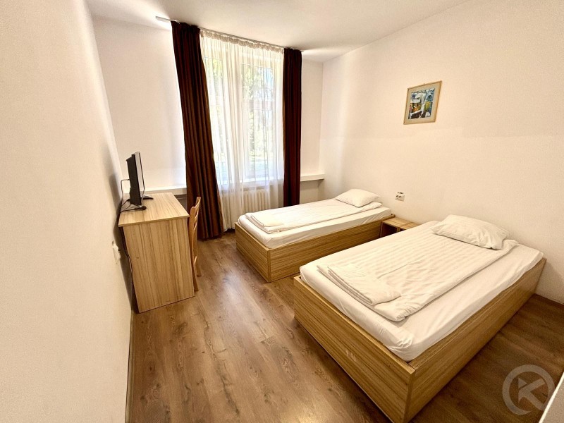 Castle Garden Hostel Arcuș 712189 thumb