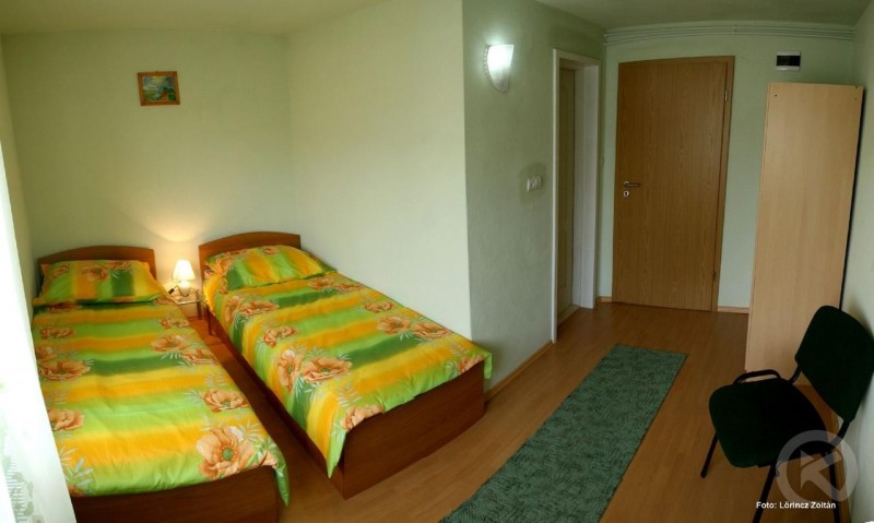 Doua Salcii Hostel Aiud 702174 thumb