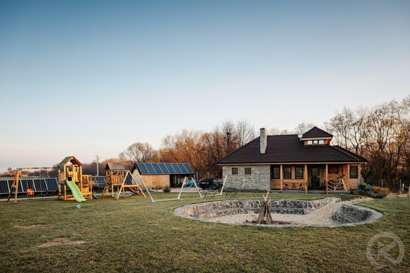 Atelier ReCreation Village Rasnov 684325 thumb