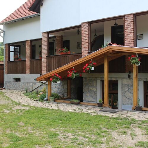 Kővár Guesthouse Rimetea 705167 thumb