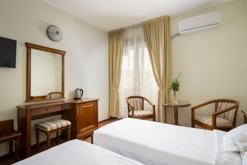 HOTEL SARMIS DEVA Deva 712105 thumb
