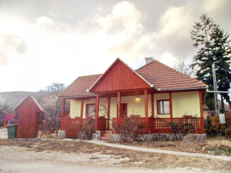 Holiday Chalet Taj Sândominic 696248 thumb