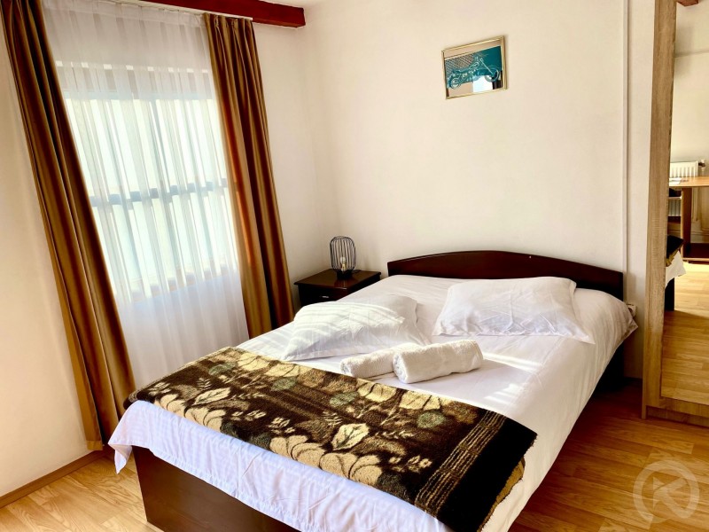 Mădălin Holiday Chalet Pietroasa 683785 thumb