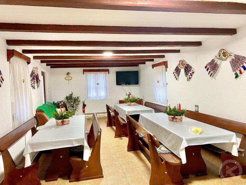 Mădălin Holiday Chalet Pietroasa 683866 thumb