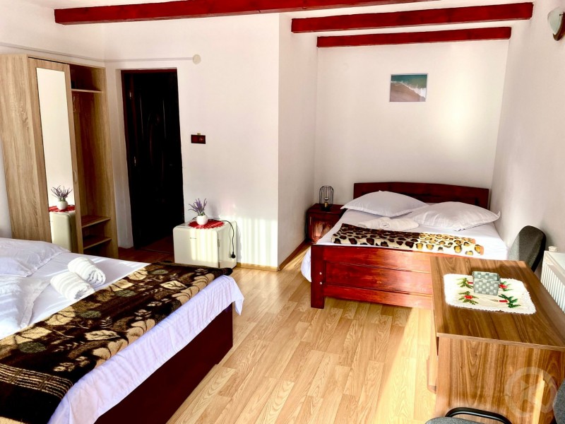 Mădălin Holiday Chalet Pietroasa 683783 thumb