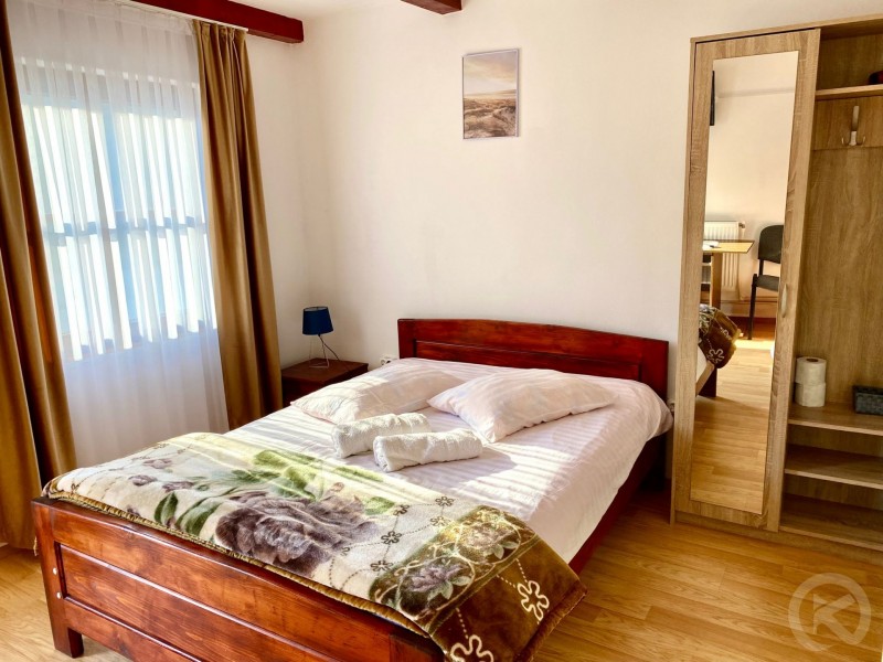 Mădălin Holiday Chalet Pietroasa 683786 thumb