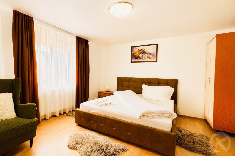 Casa Lipan Colibita – Mountain Cabin with Jacuzzi near the Lake Colibița 713267 thumb