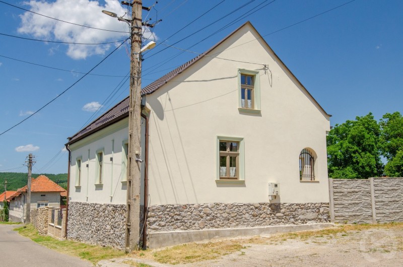 House Kresovan Sarmizegetusa 705831 thumb