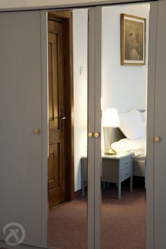 Bank Villa 1888 Băile Herculane 713323 thumb