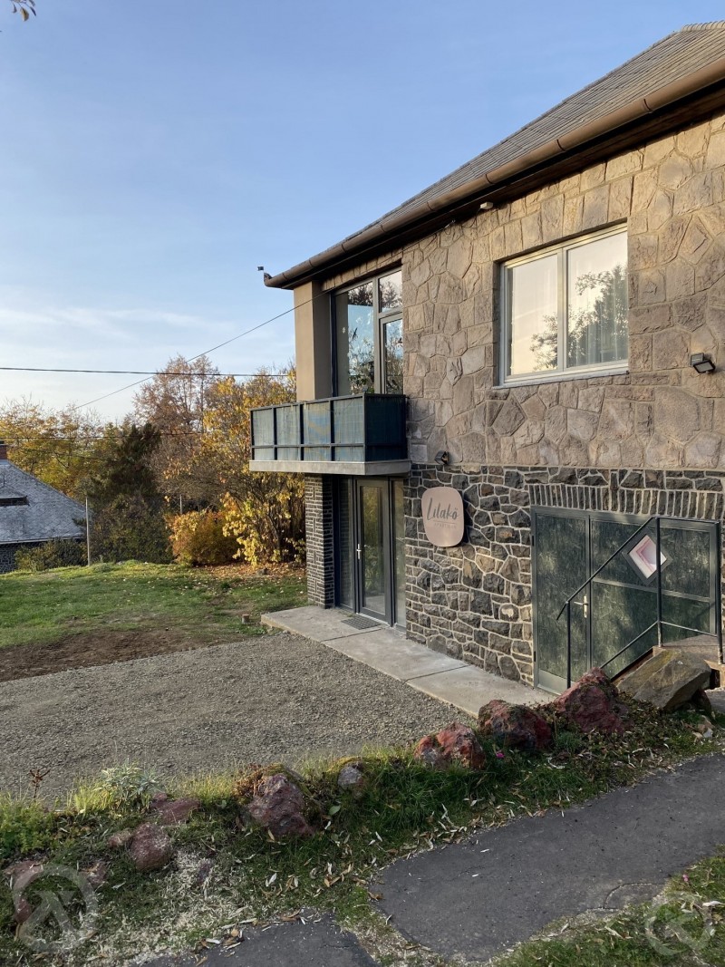 Lilakő Apartman