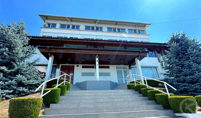 Satul Pescaresc 112 thumb