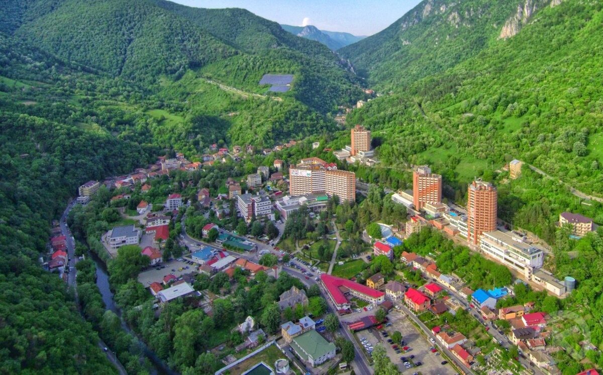 Băile Herculane: The Enchanting Healing Oasis of the Cerna Valley
