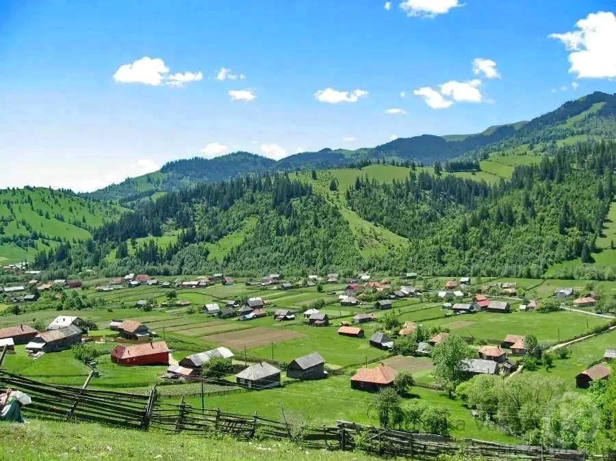 Lunca de Jos &ndash; Tourist Guide (Harghita County, Romania)
