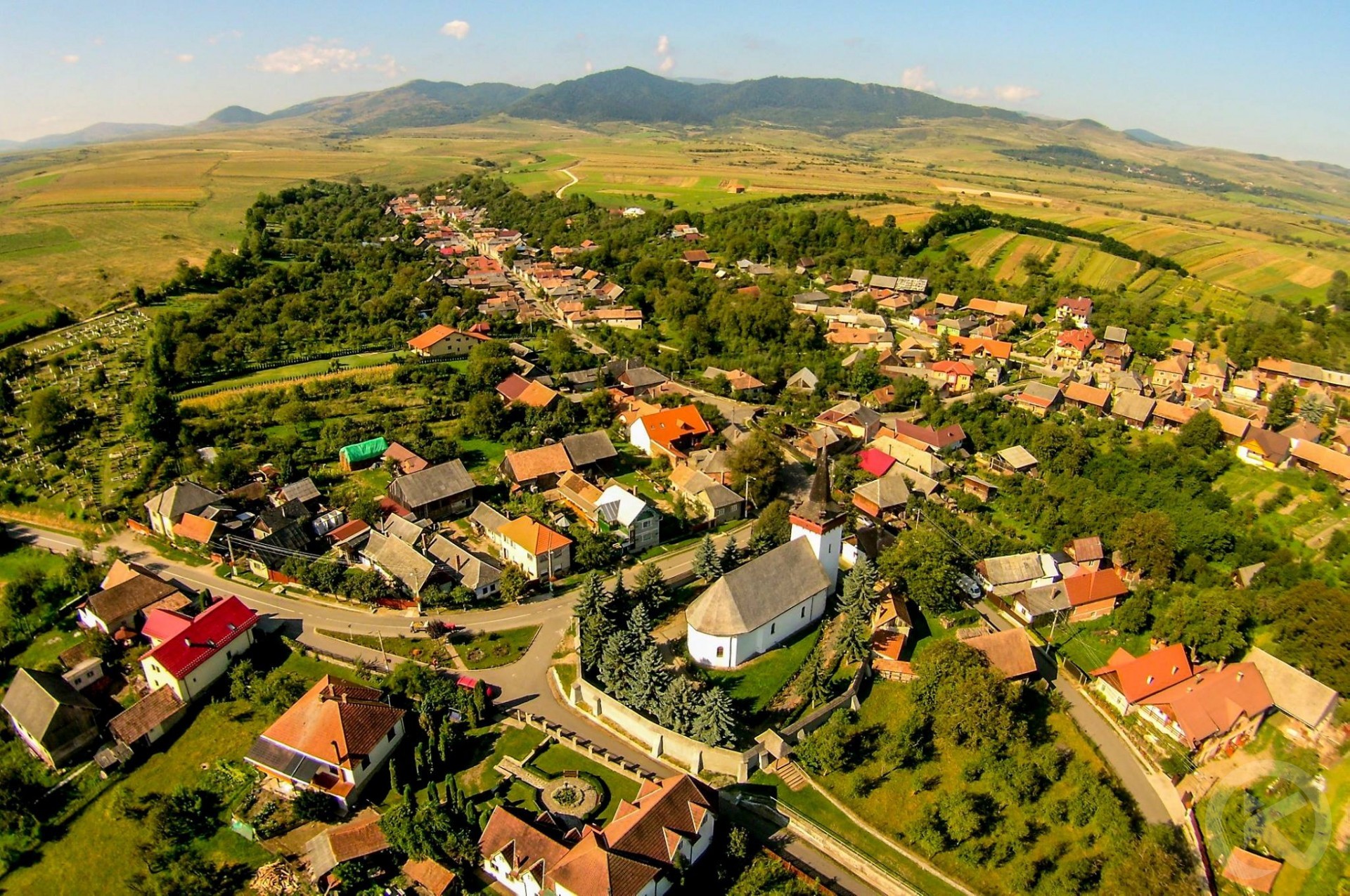 Detailed Tourist Guide to S&acirc;ncraiu (Kalotaszentkir&aacute;ly-Zentelke) &ndash; Cluj County